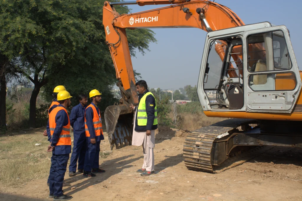 Machinery operator course in Kahuta
