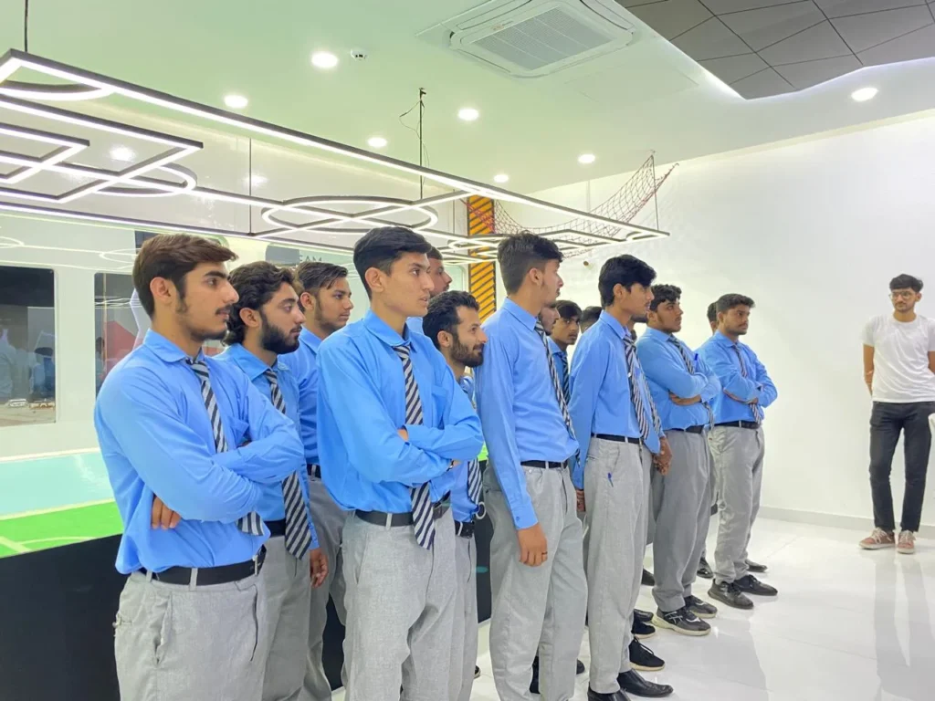 CIT students in technology lab